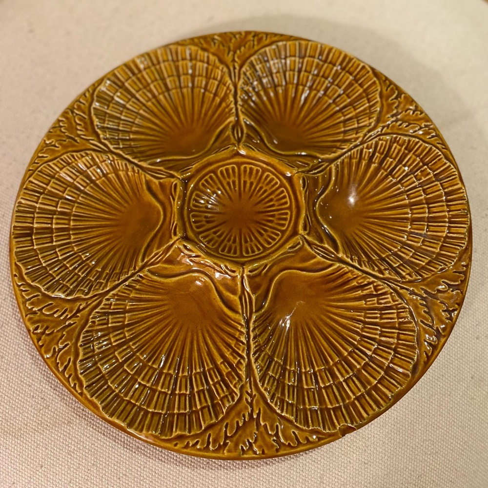 Majolica Oyster Shell Plate